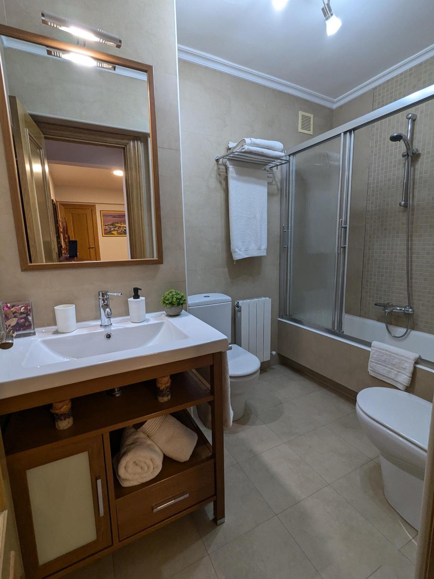 Apartamento Portugalete Gran Bilbao 3 Dormitorios - 3 Bedrooms Exteriör bild